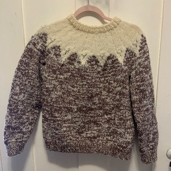 Beautiful handmade knitted ski sweater! Gorgeous detail and nice and cozy! Sz S - Picture 2 of 6